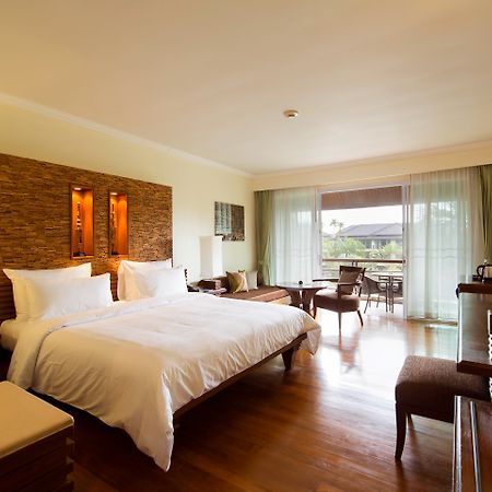 Robinson Khao Lak Hotel Bagian luar foto