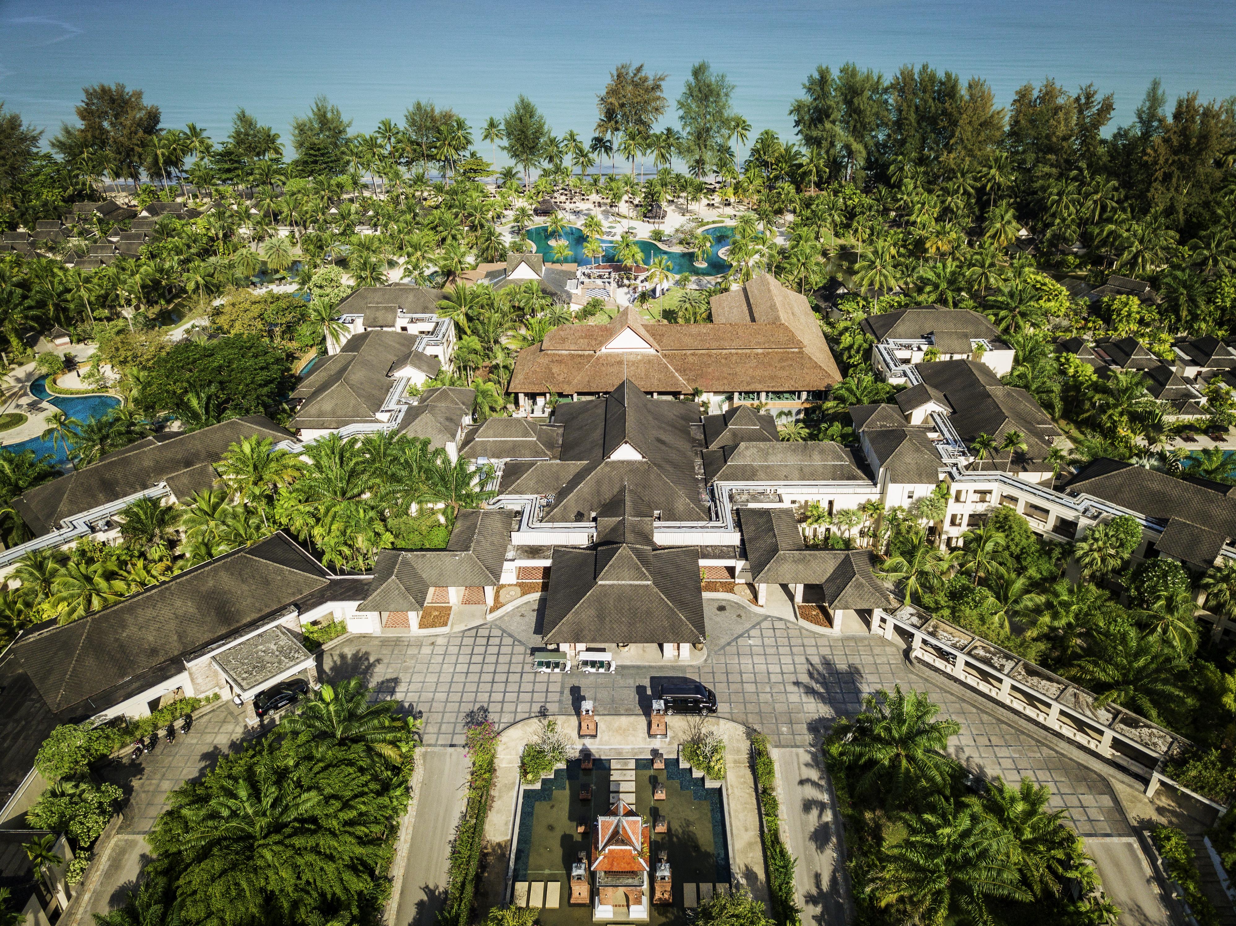 Robinson Khao Lak Hotel Bagian luar foto