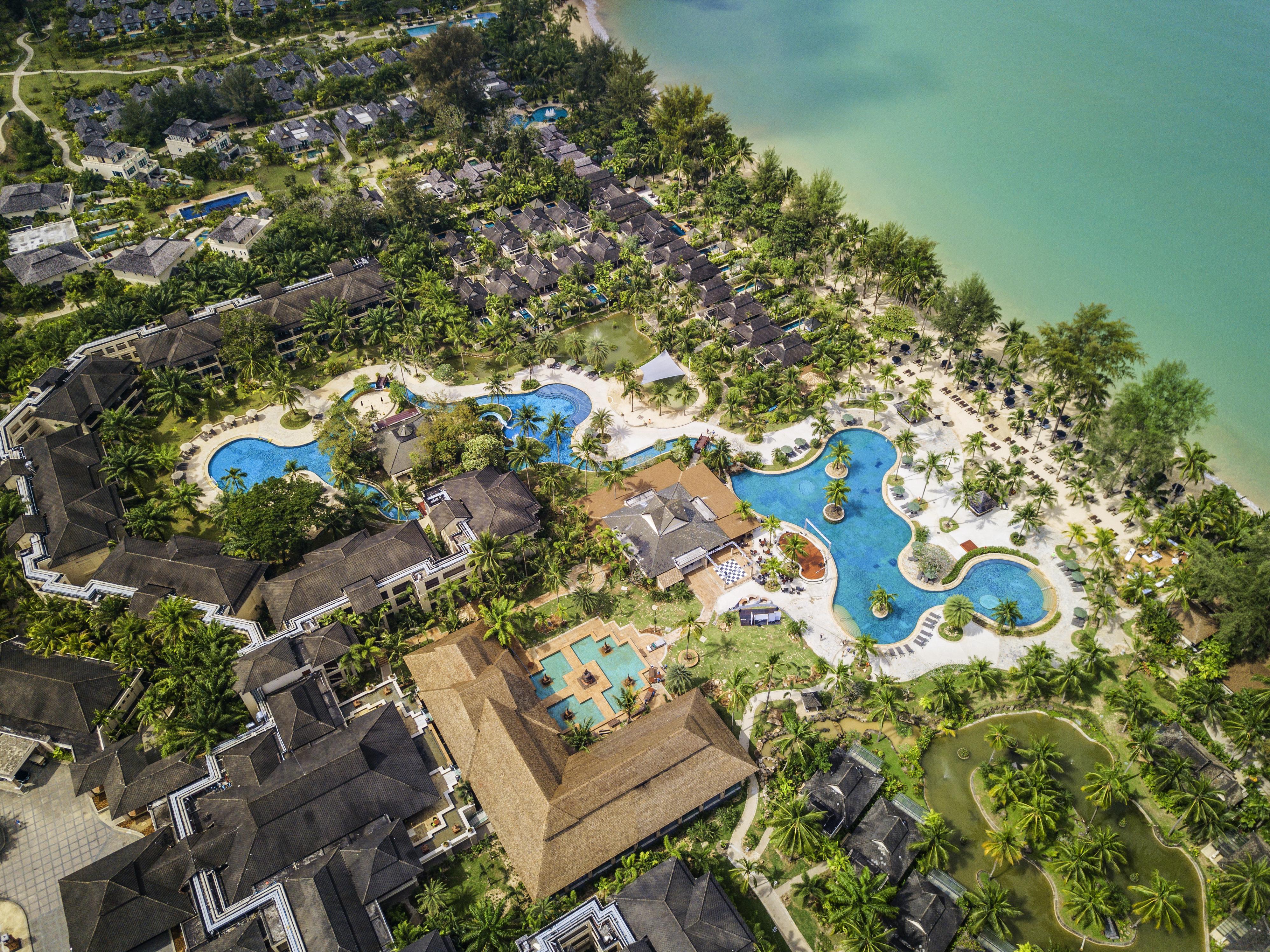 Robinson Khao Lak Hotel Bagian luar foto