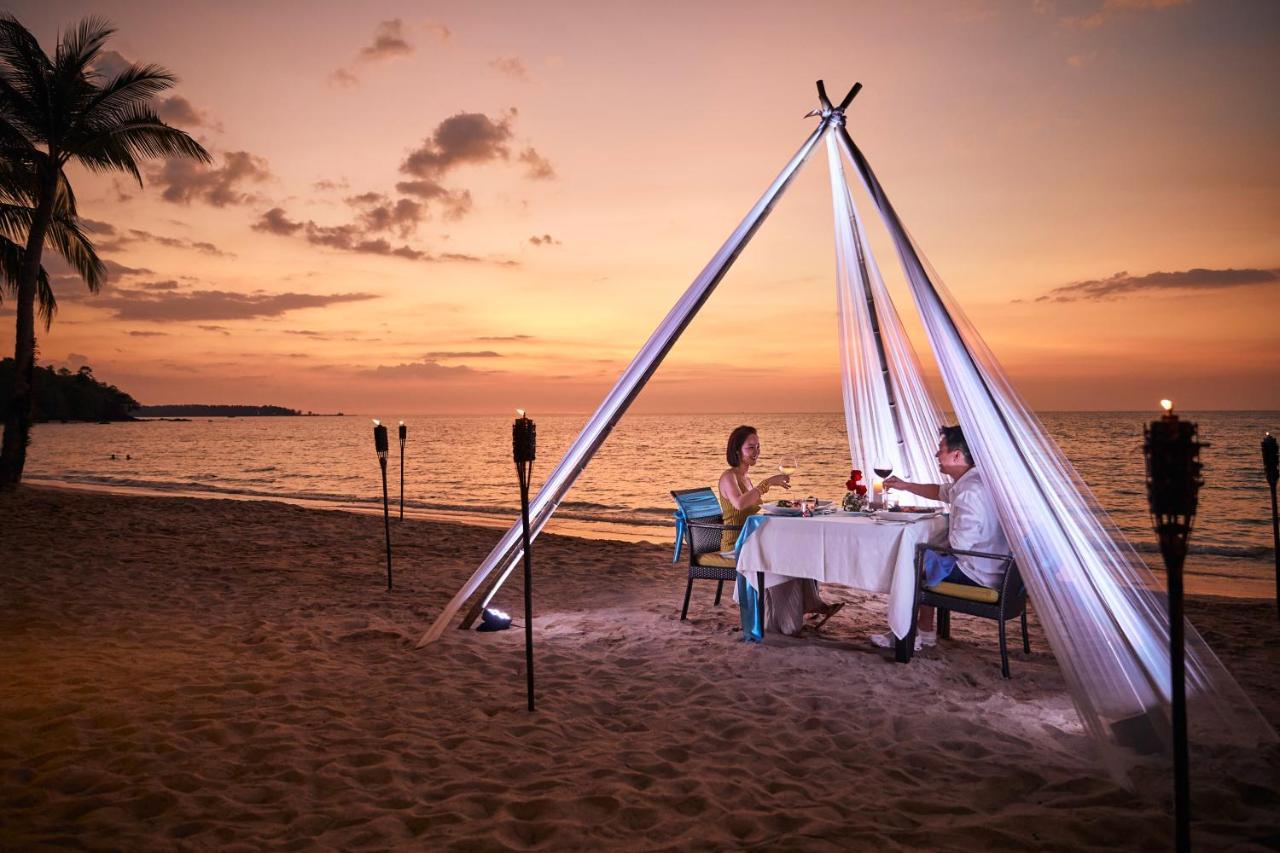 Robinson Khao Lak Hotel Bagian luar foto