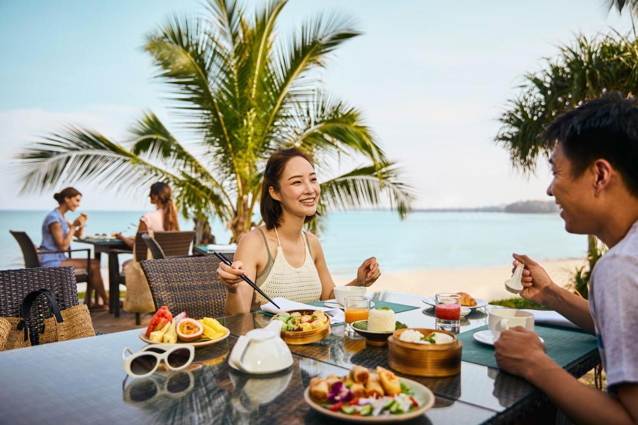 Robinson Khao Lak Hotel Bagian luar foto