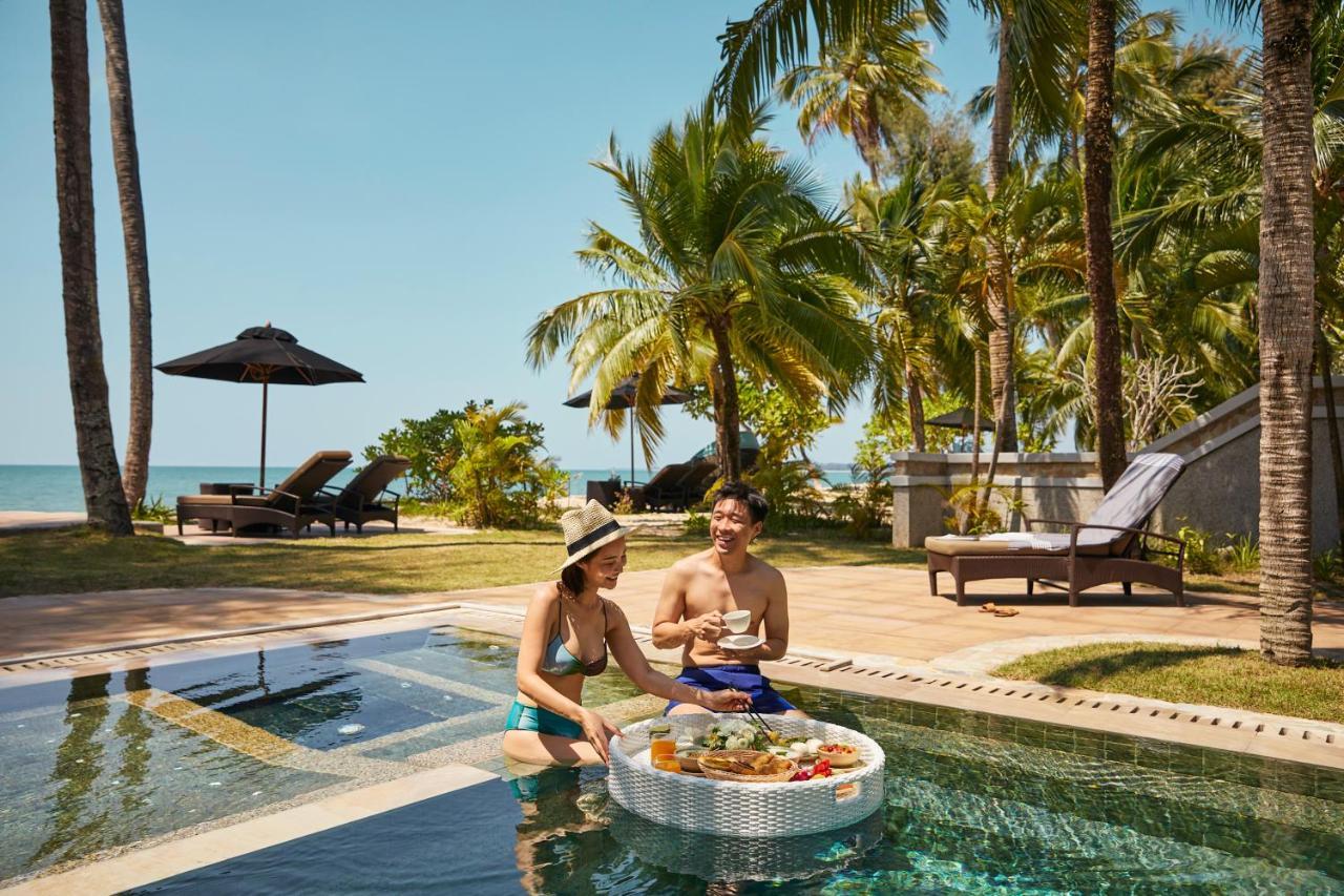 Robinson Khao Lak Hotel Bagian luar foto