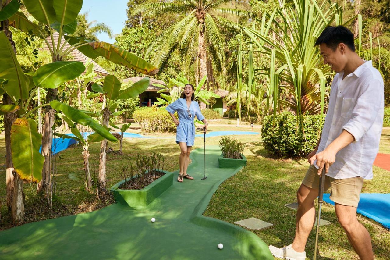 Robinson Khao Lak Hotel Bagian luar foto