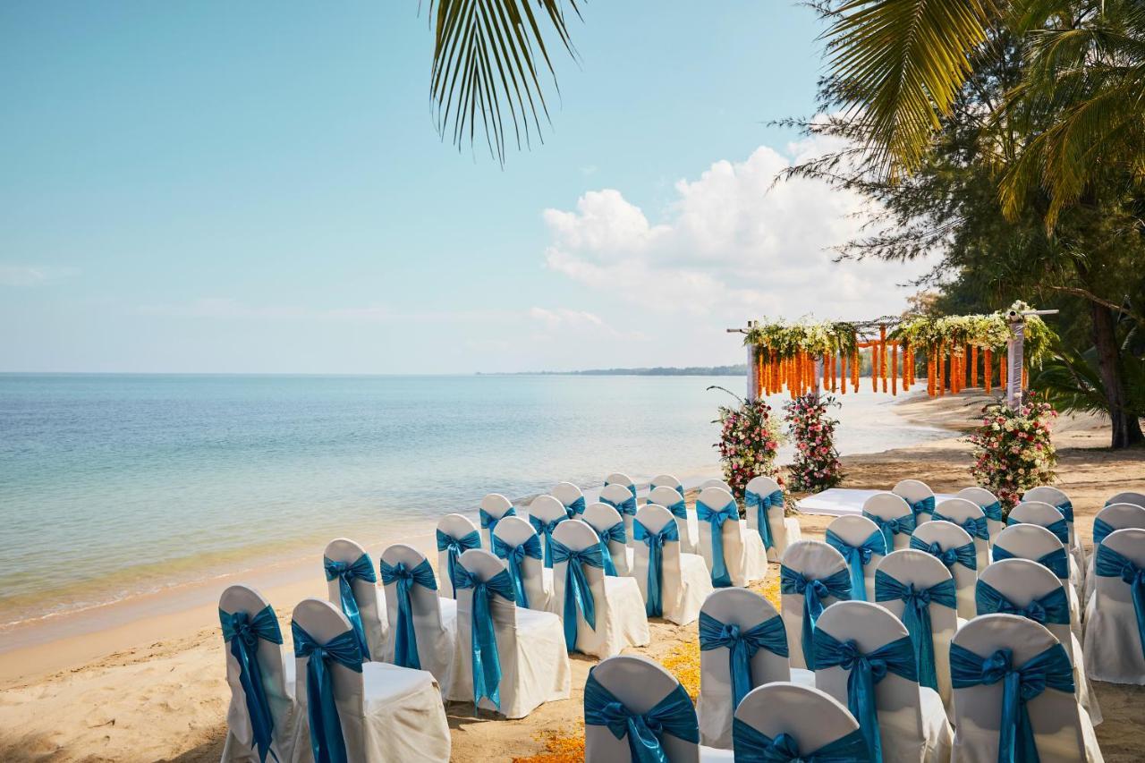 Robinson Khao Lak Hotel Bagian luar foto