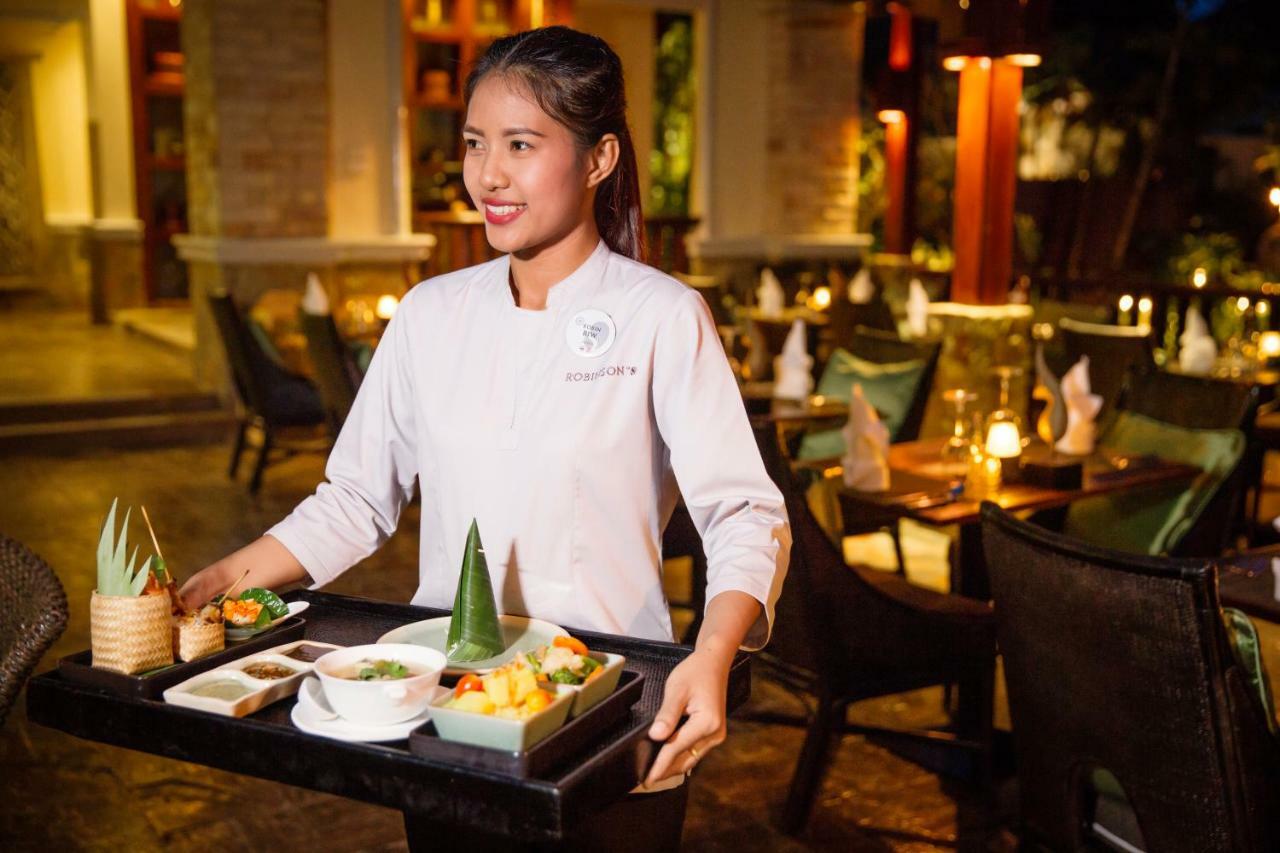 Robinson Khao Lak Hotel Bagian luar foto