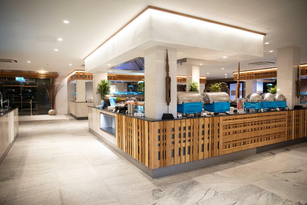 Robinson Khao Lak Hotel Bagian luar foto